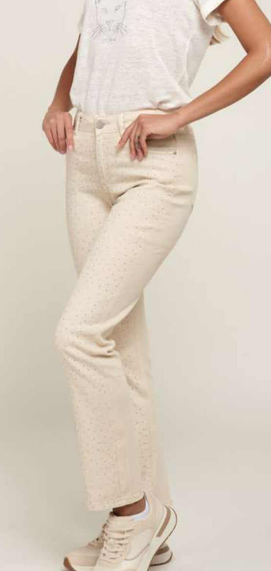 Strahle pure Eleganz mit unserer beigen Straight-Fit Jeans
