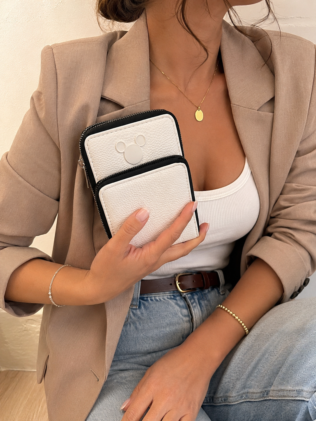Diese stylische Crossbody-Tasche ist der perfekte Alltagsbegleiter