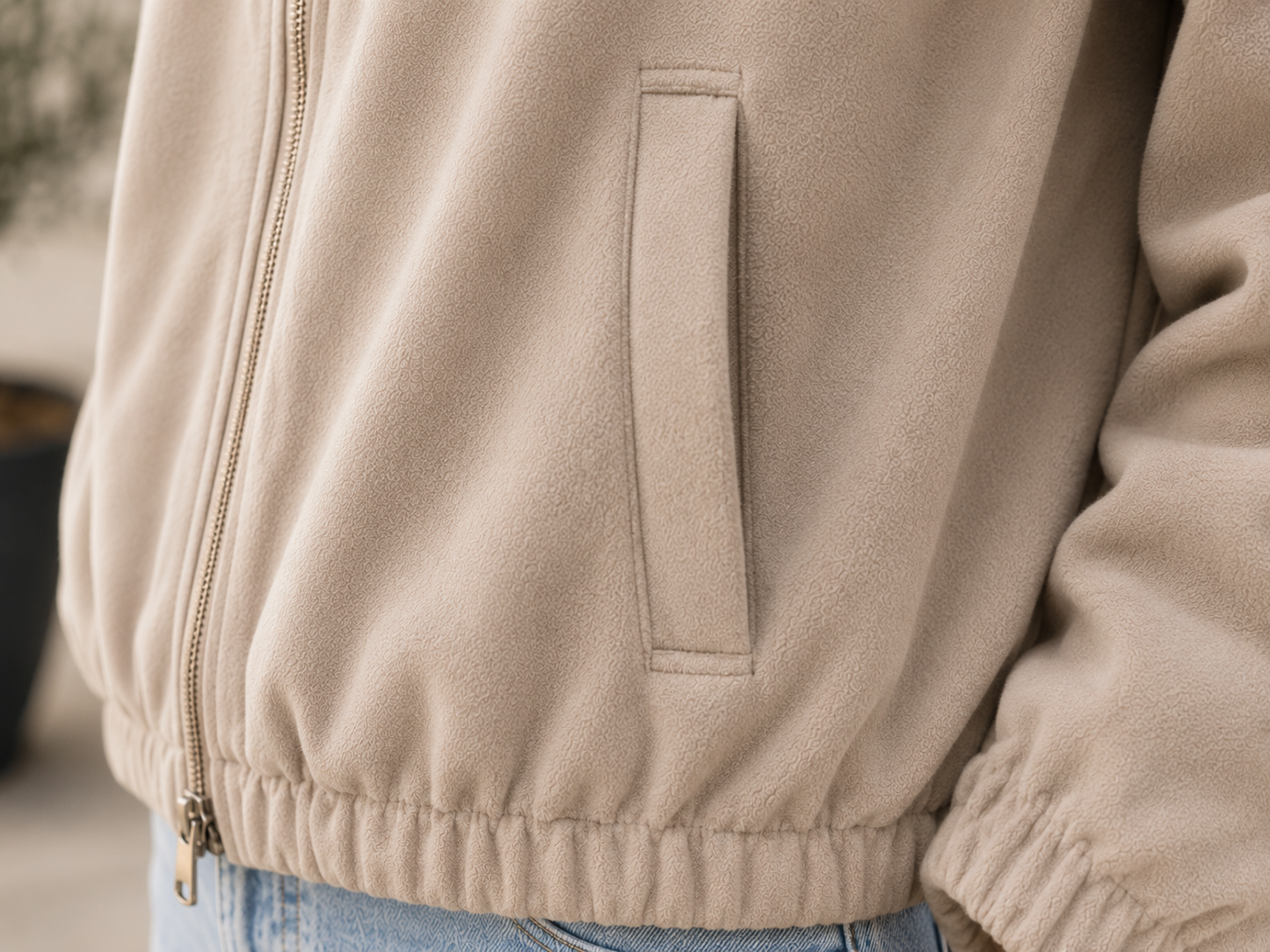 Trendige Kurzjacke in Beige – Kuschelig, modern & ein echtes Must-have 🤍