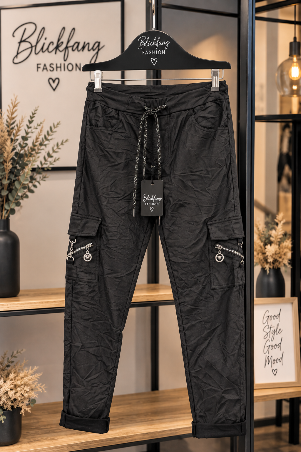 Black Cargo Jogpants – Utility Style