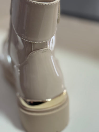 Der Boot, der jedes Outfit veredelt 💎