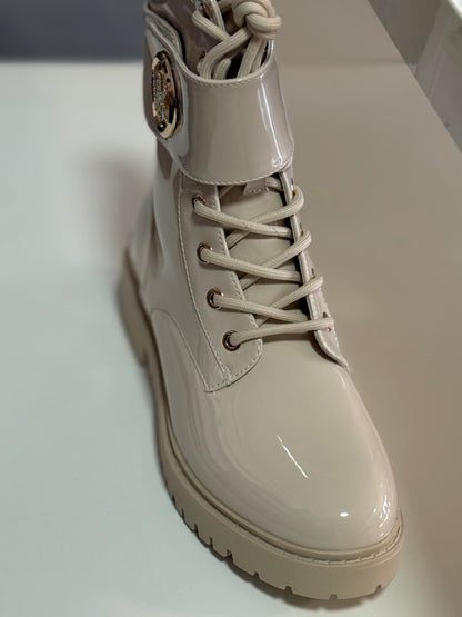 Der Boot, der jedes Outfit veredelt 💎