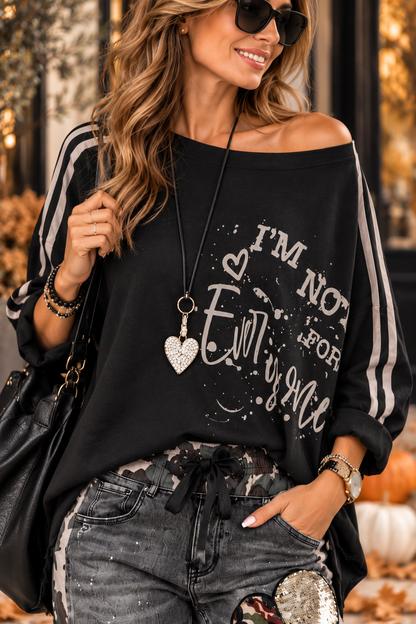 I’m Not For Everyone – Oversize Statement-Sweater mit Streifen | Schwarz