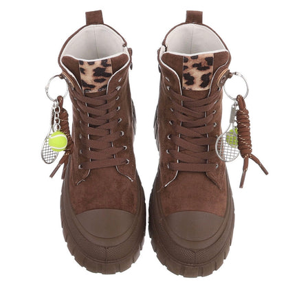 Leo High Sneaker Schoko – Chunky Style mit Tennis-Anhänger