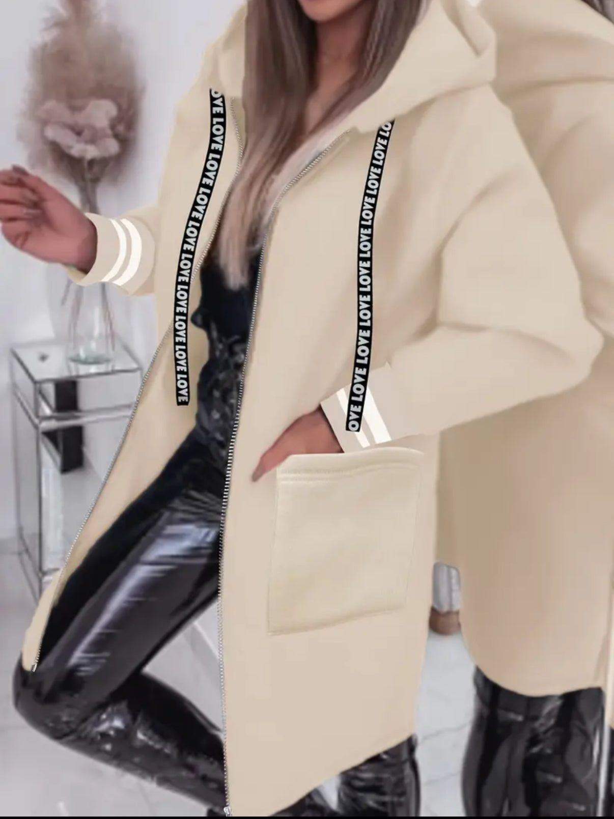 LENA - KAPUZENJACKE MIT BUCHSTABEN-KORDELZUG UND REISSVERSCHLUSS