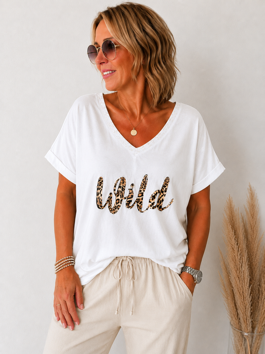 Wild V-Neck Shirt - lässiger Leo - Look