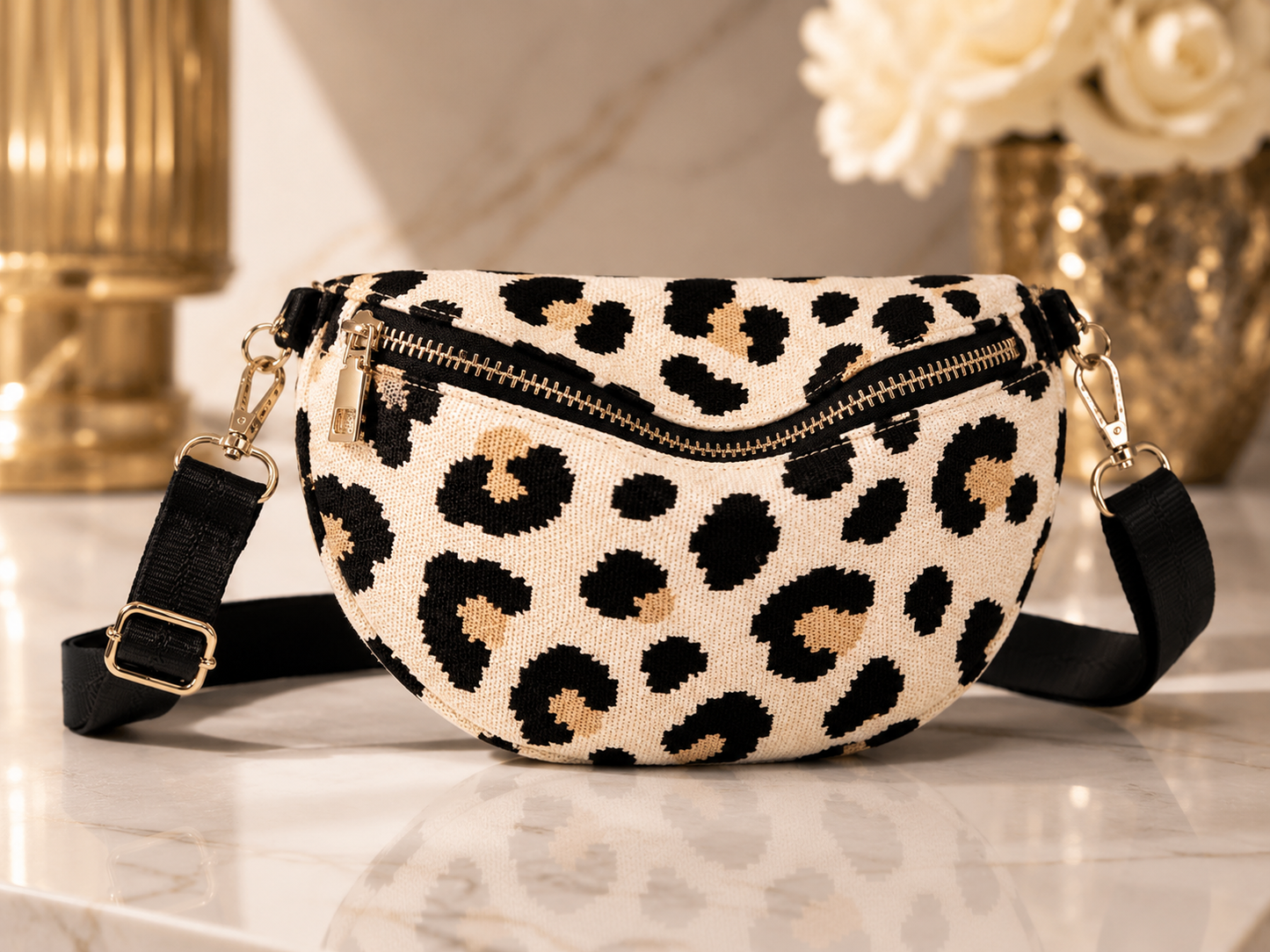 Leo Crossbody Bag - Der Trend für jedes Outfit