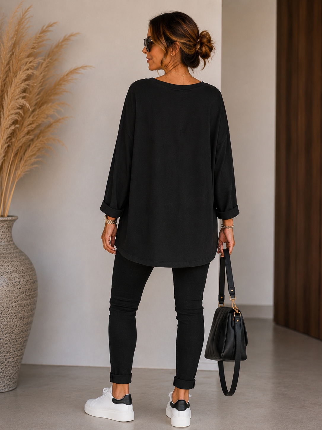 ✨ Statement-Shirt „Wir sind die Saufen, Feiern, Lästern Schwestern“ – Der Hingucker für eure Mädelsrunde