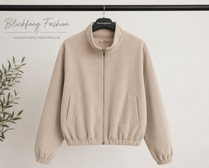 Trendige Kurzjacke in Beige – Kuschelig, modern & ein echtes Must-have 🤍