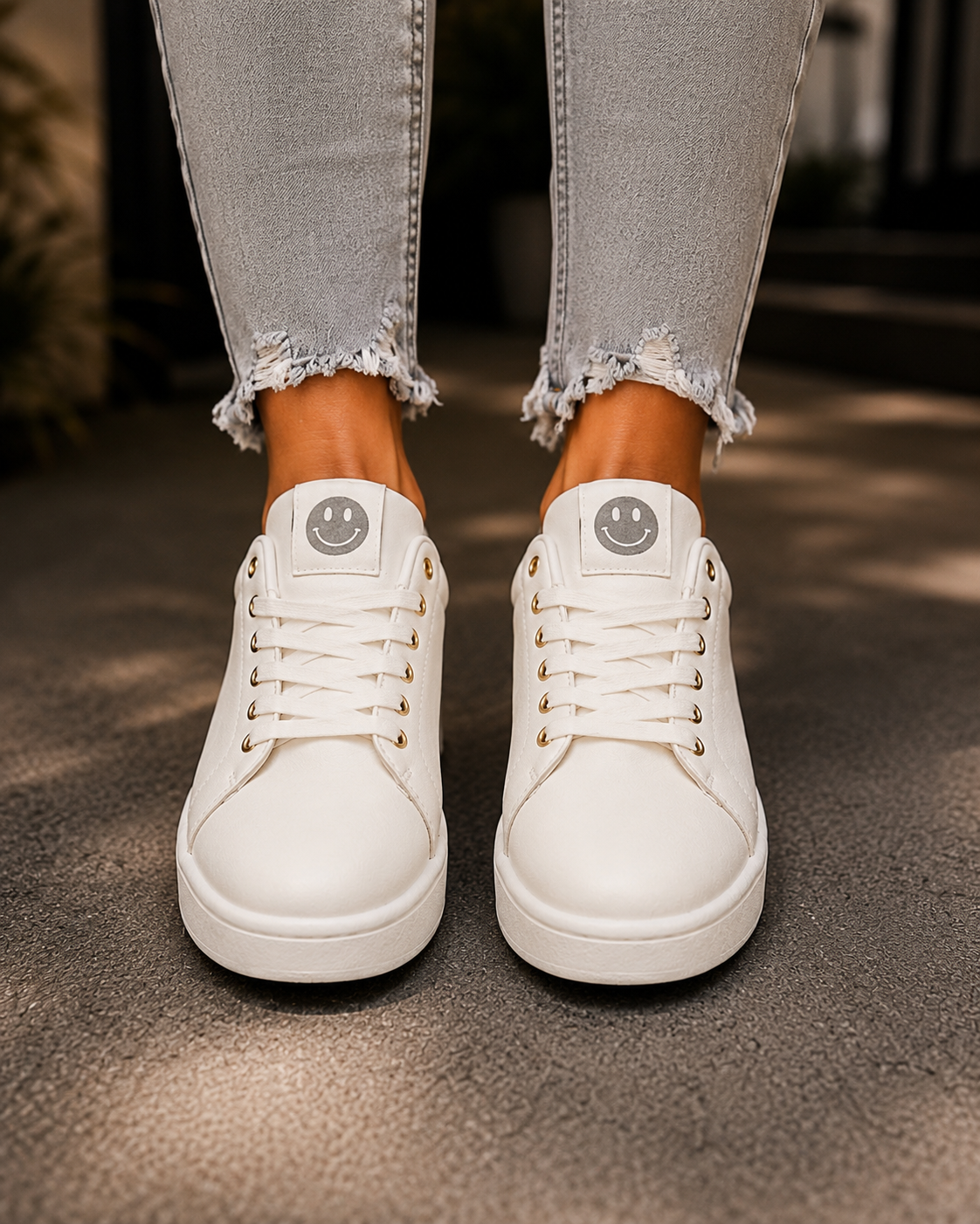 Trend Sneaker mit Smiley & Herz – der perfekte Alltagsbegleiter 🤍❤️