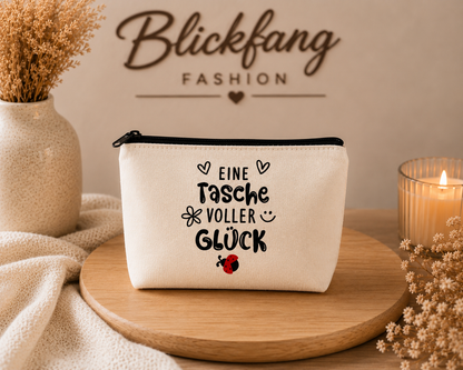 Handmade Kosmetiktasche „Eine Tasche voller Glück“ – Canvas | 21,5 × 13,5 cm | Limitierte Edition