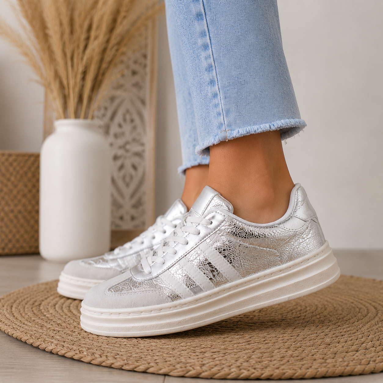 Silberne Plateau-Sneaker – Der Trend für jeden Look 36-41