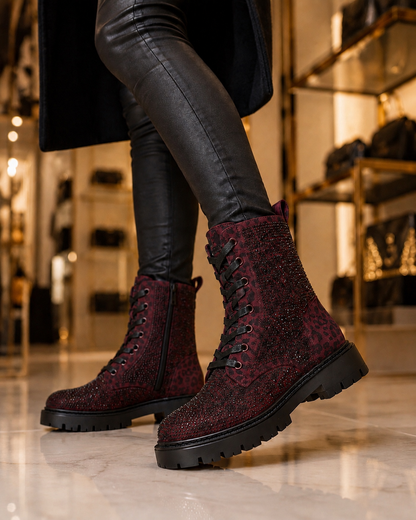 Bordeaux Statement Boots mit Leo & Glitzer | 36–41