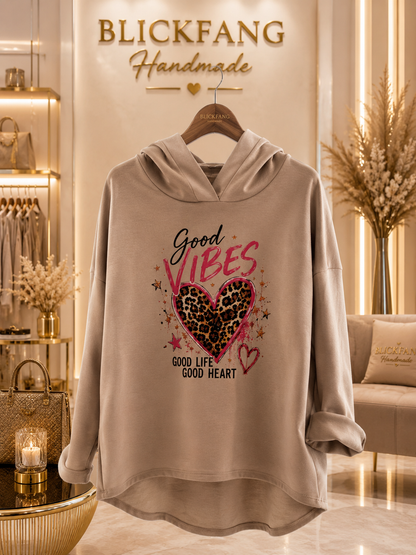 Good Vibes Buttersoft Hoodie – Leo Heart | Oversize 38–48/50