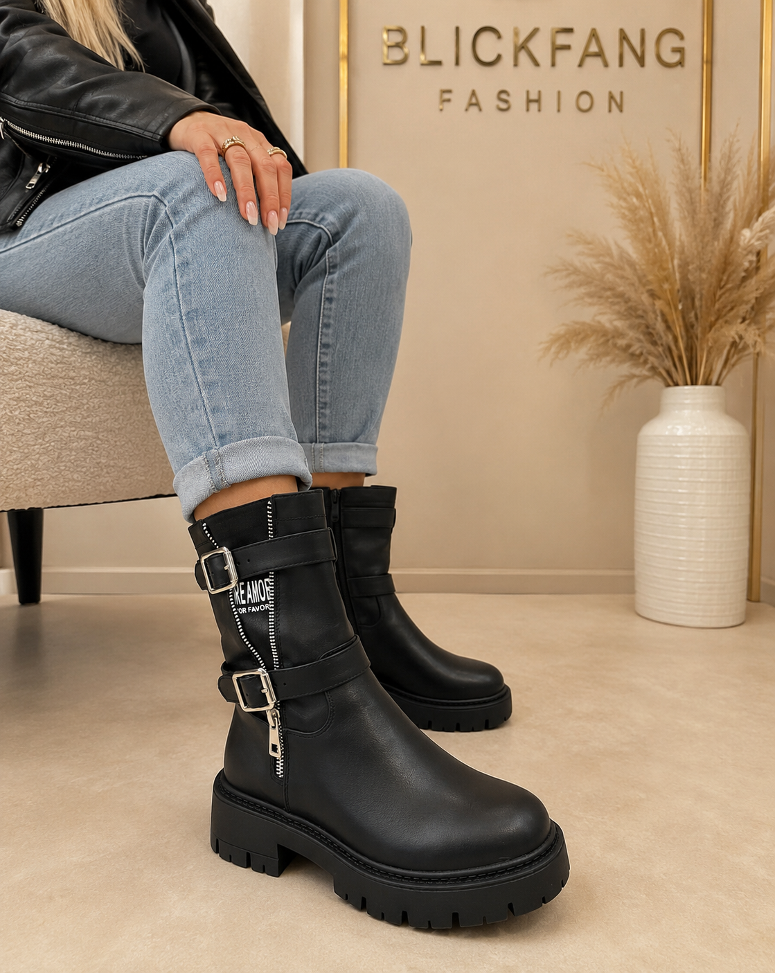 Statement Biker Boots – Black | Trend-Boots mit Schnallen
