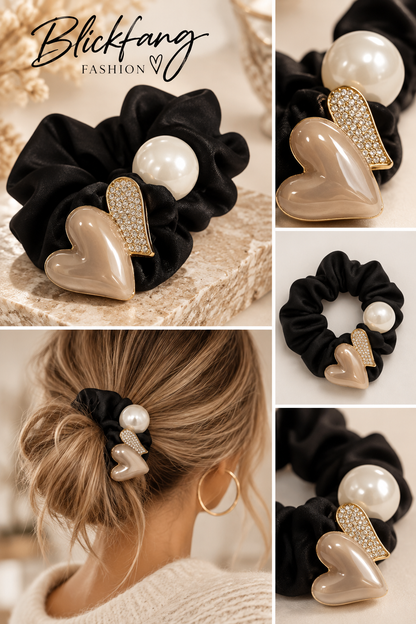 Pearl Heart Glamour – Elegantes Scrunchie mit Perle, Herz & funkelnden Strassdetails | Schwarz & Schoko